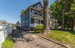 30 Rockview Ter, North Plainfield Boro, NJ 07060-4514