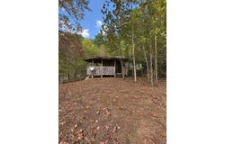 724 Mills Branch, Ashcamp, KY 41512