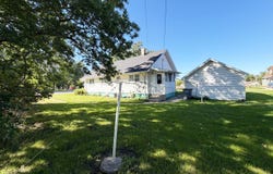 222 W 4th St, Ainsworth, NE 69210