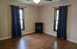 830 S Park Avenue, Aurora, MO 65605