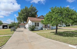 2004 7TH Avenue, Canyon, TX 79015-4604