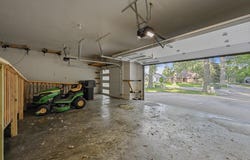 704 E St Andrews, Dakota Dunes, SD 57049