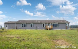 4155 N Neff Road, Edmore, MI 48829