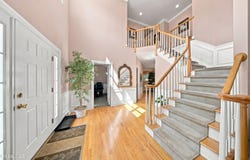 806 Greenthorne Boulevard, Guilderland, NY 12303