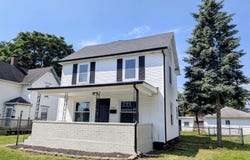 211 Cleveland Street, Mishawaka, IN 46544