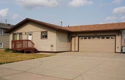 607 33rd Street, Bismarck, ND 58501