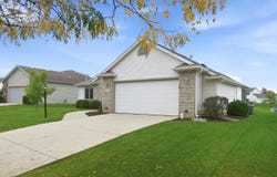 5322 Myanna Lane, Fort Wayne, IN 46835