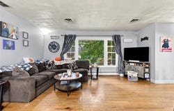 15 Glider Avenue, Elmira, NY 14903