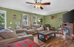 138 STONEWALL RD, WEYERS CAVE, VA 24486