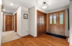 1905 Hickory Ln, Oshkosh, WI 54901