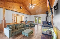 2360 Elk Road, Gilmer, TX 75644