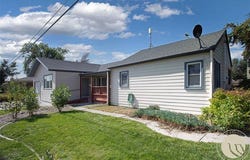 701 1st W, Hardin, MT 59034