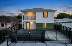 1886 NW 68th St, Miami, FL 33147