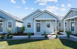 202 Gangnes Drive, Talent, OR 97540
