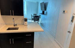 5445 Collins Ave, Miami Beach, FL 33140