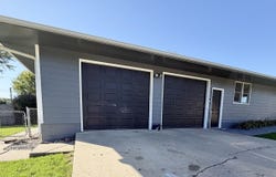 2022 Burleigh st, Yankton, SD 57078