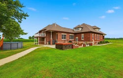 973 E 2500 N Road, Ashkum, IL 60911