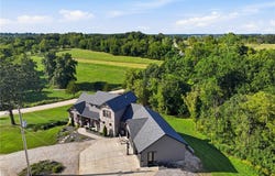 104 Oak Hill Road, Eldon, MO 65026