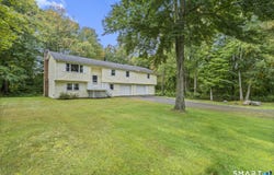 8 Pettersson Circle, Stafford, CT 06076