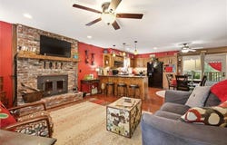 712 Shishir Road, Peculiar, MO 64078