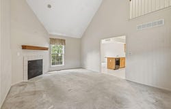 15152 Glenwood Avenue, Overland Park, KS 66223