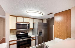 31 High Street, East Hartford, CT 06118