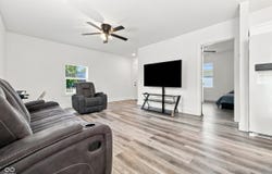 2211 E 18th Street, Muncie, IN 47302