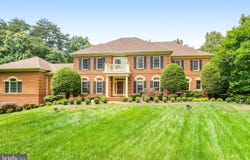 8261 ROSELAND Drive, FAIRFAX STATION, VA 22039