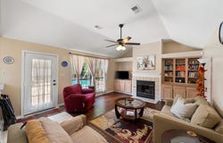 4137 Mapleridge Drive, Grapevine, TX 76051
