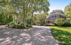 152 HANDS CREEK RD, East Hampton, NY 11937