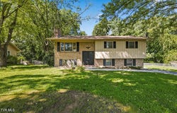 186 Brookwood Circle, Bristol, VA 24201