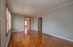 719 Garfield Ave, Moberly, MO 65270