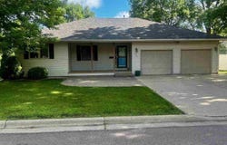 1205 Lloyd Lane, St. Peter, MN 56082