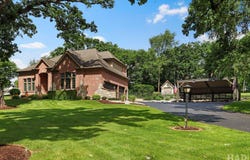 2601 Rolling Oaks Road, Spring Grove, IL 60081