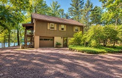 322 Crescent Lake Road, Scotrun, PA 18355
