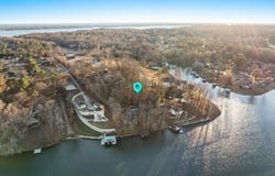 908 Bridgewater Dr, Florence, AL 35634