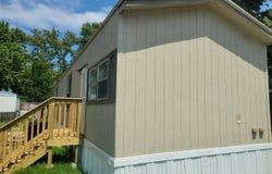 212 E 5th Ave, Winfield, KS 67156