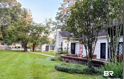 607 Edgewood Dr, Brewton, AL 36426