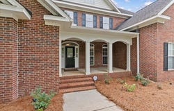 623 Prestwick Dr, Dothan, AL 36305