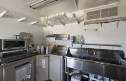 102 E Ave G, Hooks, TX 75561