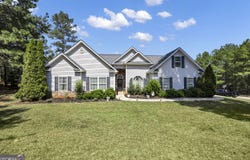 10 PINE SHADOW Circle, Covington, GA 30016