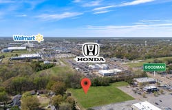38 E Goodman Road, Southaven, MS 38671
