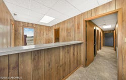 907 MO-5, Tipton, MO 65081