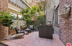 141 S Linden Dr, Beverly Hills, CA 90212