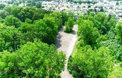 Ecorse Road, Romulus, MI 48174