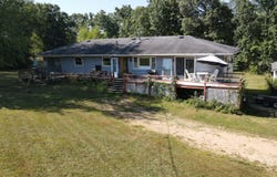 52524 Johnson Road, Three Rivers, MI 49093