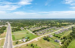 220 Fox Run Lane, Robinson, TX 76706
