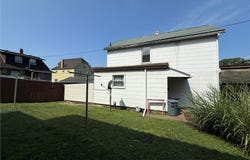 114 15th St, Vandergrift, PA 15690