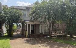 28 S IDLEWILD St, Memphis, TN 38104