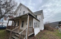 114 N Higgins Avenue, Sayre, PA 18840
